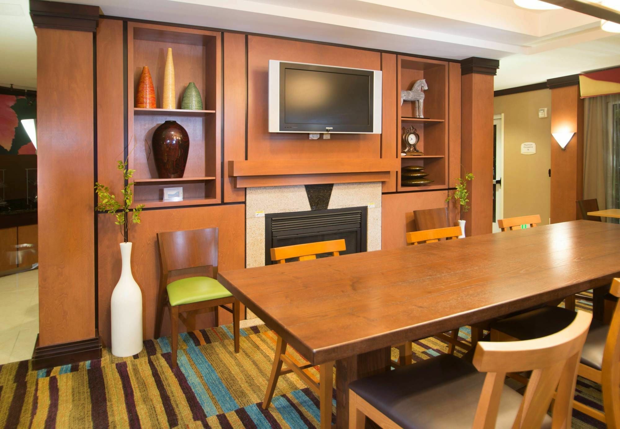 Fairfield Inn & Suites Бърли Екстериор снимка